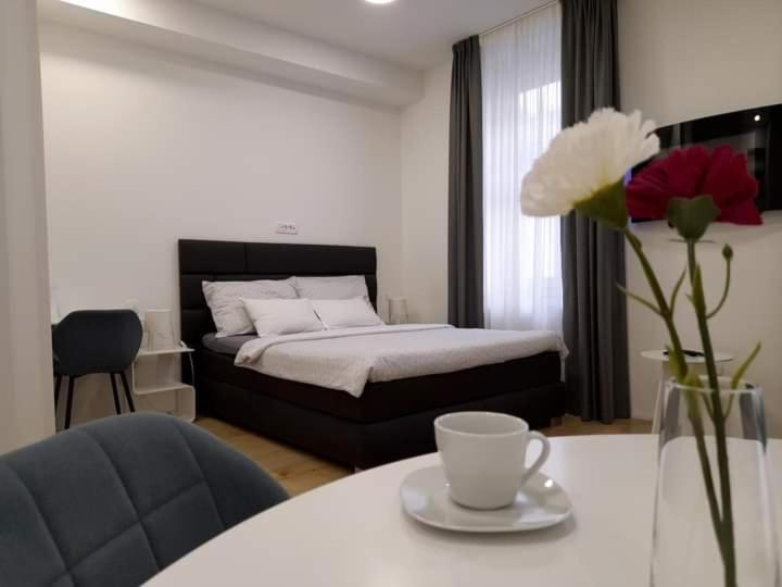 City Center Main Square Apartments Загреб Екстериор снимка