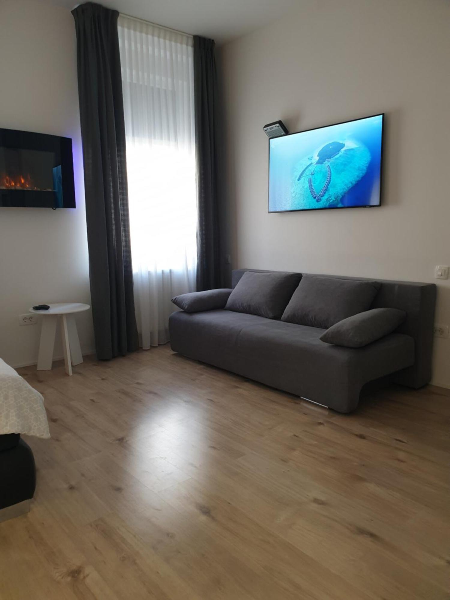 City Center Main Square Apartments Загреб Екстериор снимка