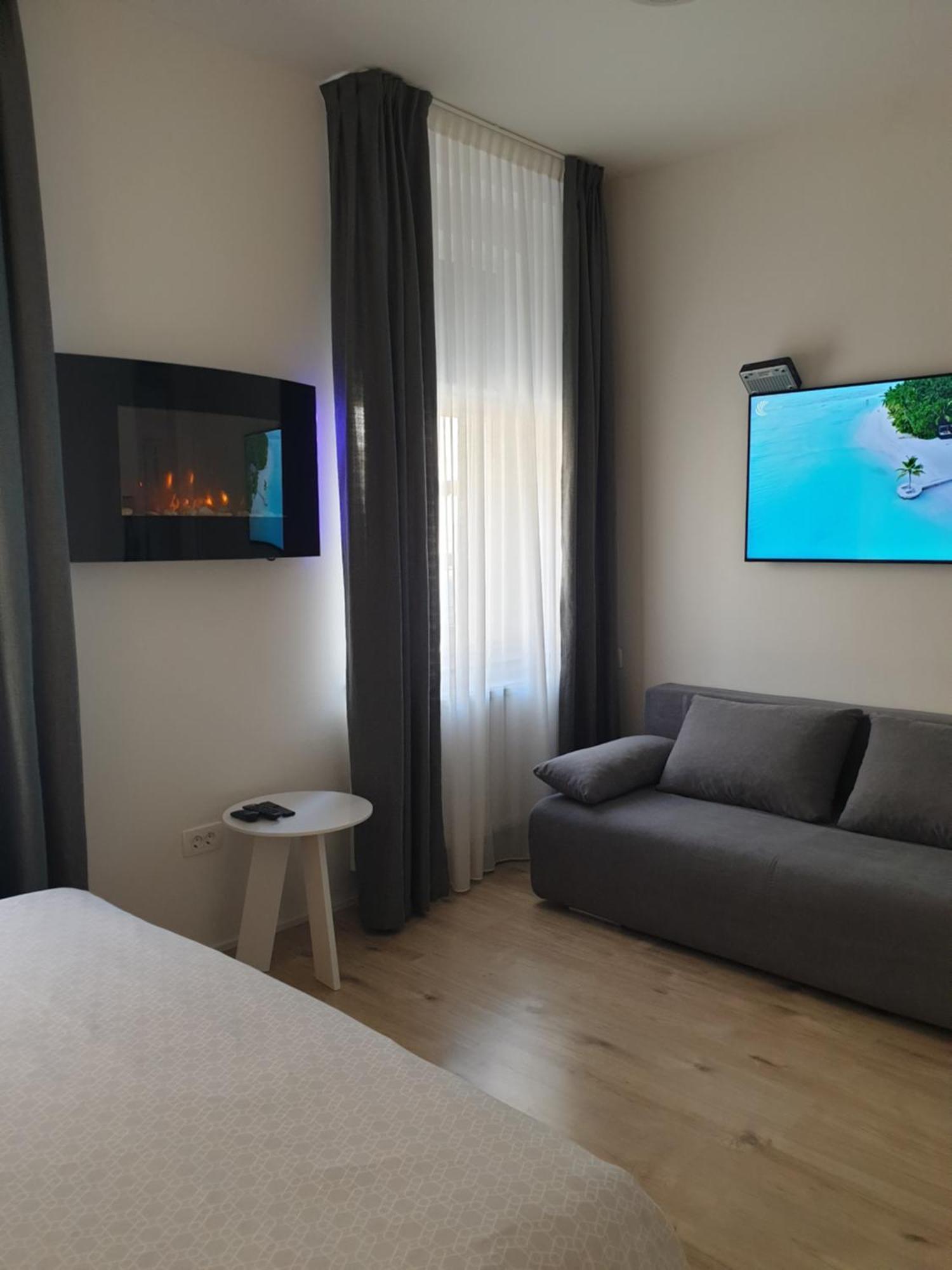 City Center Main Square Apartments Загреб Екстериор снимка